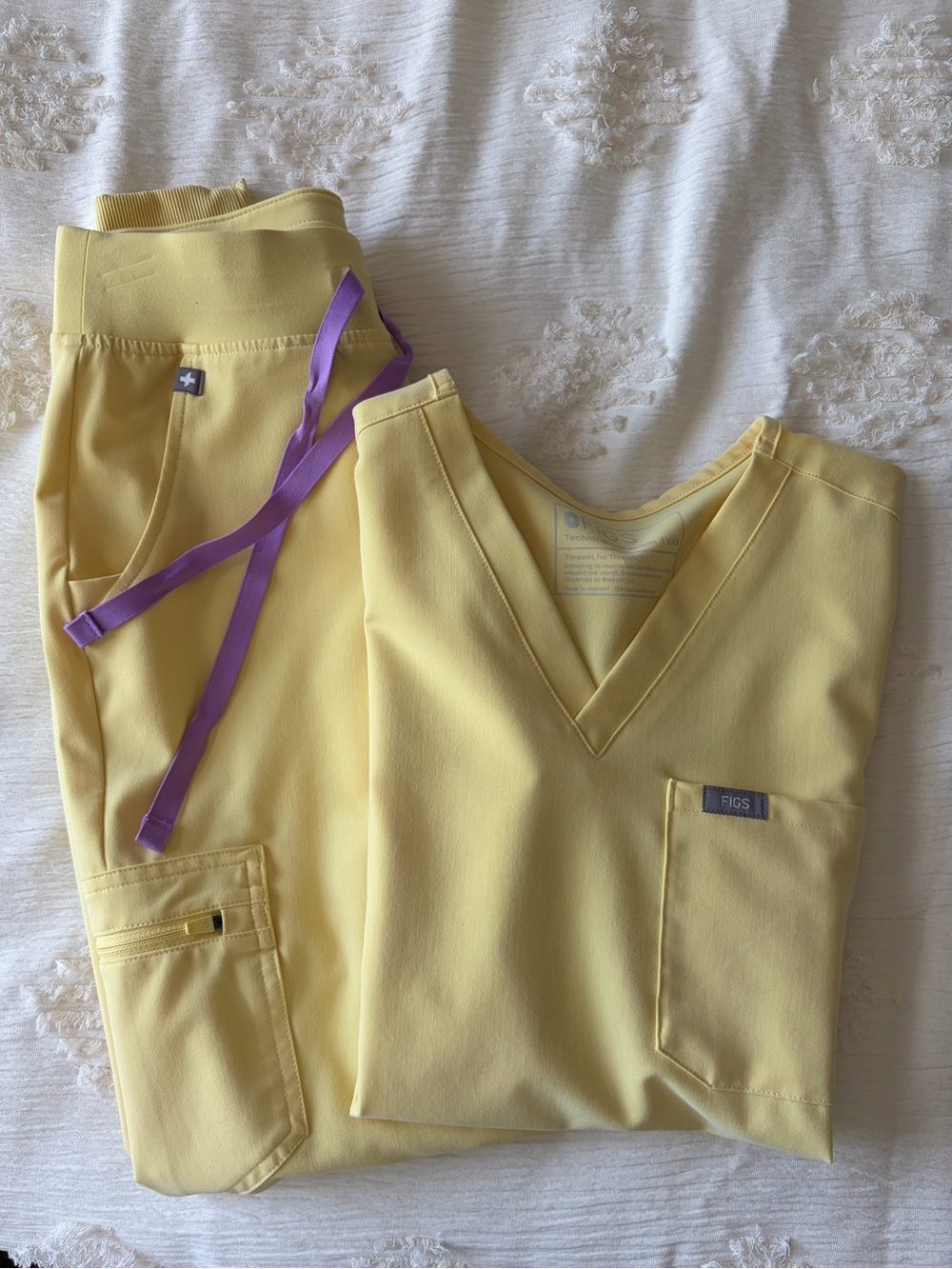 Butter Yellow Zamora Figs Set